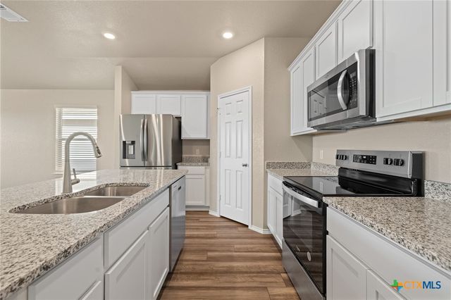 922 Stone Valley Road, Temple, TX 76502