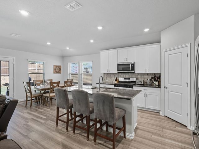 3304 Kingsgarden Road, Denton, TX 76207