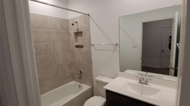 1376 Grays Gully, Montgomery, TX 77316