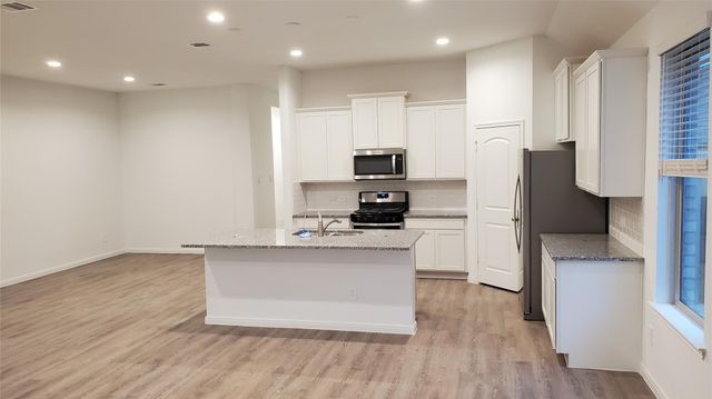 1376 Grays Gully, Montgomery, TX 77316