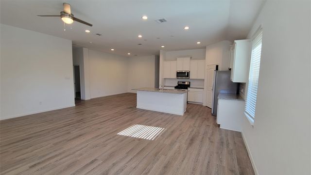 1376 Grays Gully, Montgomery, TX 77316