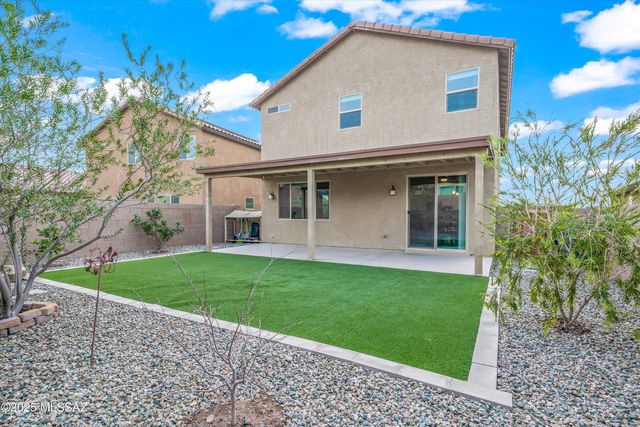 8729 E Stone Meadow Circle, Tucson, AZ 85730