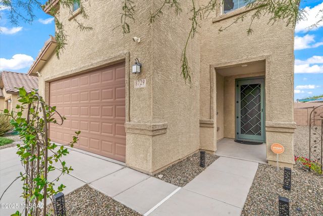 8729 E Stone Meadow Circle, Tucson, AZ 85730