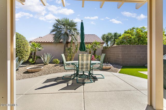 16049 W QUAIL CREEK Lane, Surprise, AZ 85374