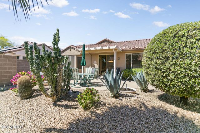 16049 W QUAIL CREEK Lane, Surprise, AZ 85374