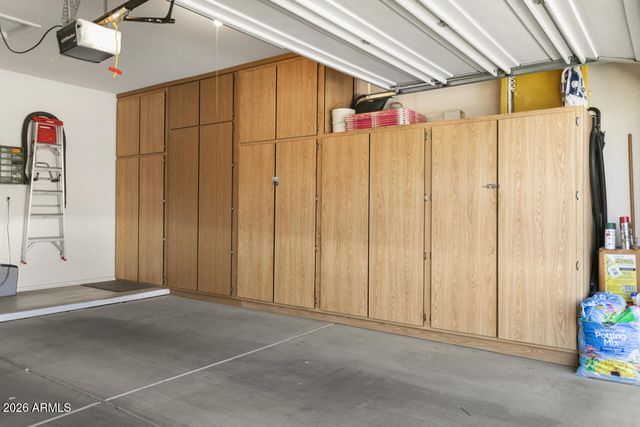 16049 W QUAIL CREEK Lane, Surprise, AZ 85374