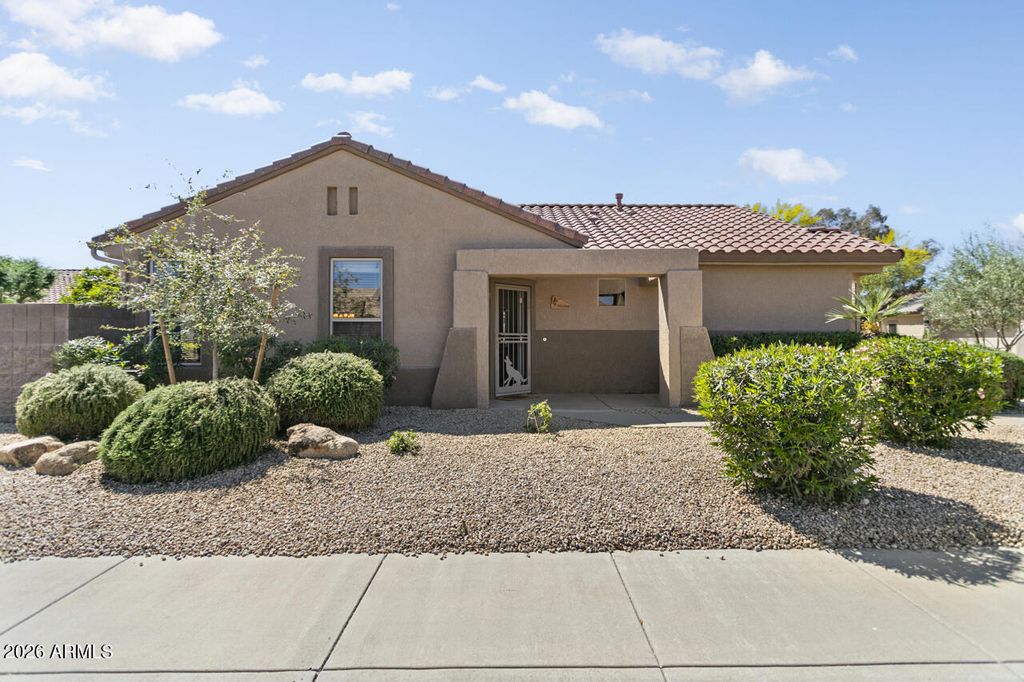 16049 W QUAIL CREEK Lane, Surprise, AZ 85374