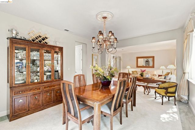 325 San Marino Ln, Brentwood, CA 94513