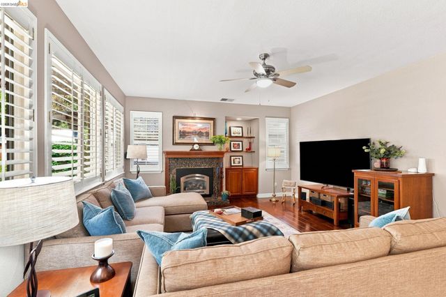 325 San Marino Ln, Brentwood, CA 94513