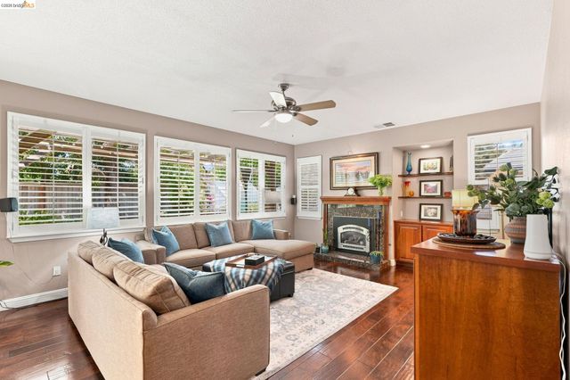 325 San Marino Ln, Brentwood, CA 94513