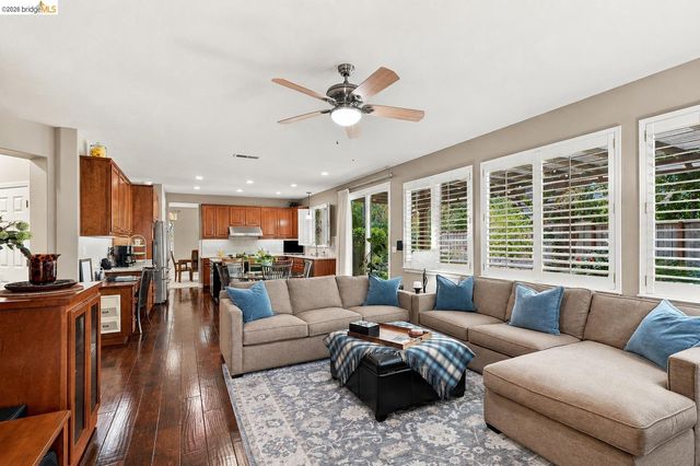 325 San Marino Ln, Brentwood, CA 94513