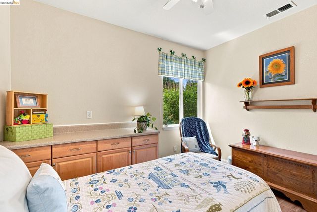 325 San Marino Ln, Brentwood, CA 94513