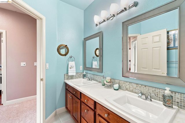 325 San Marino Ln, Brentwood, CA 94513