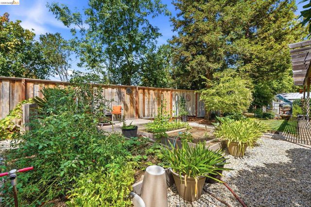 325 San Marino Ln, Brentwood, CA 94513