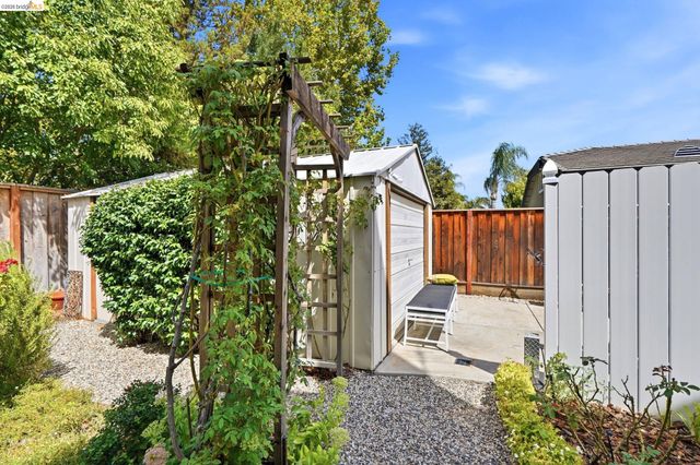 325 San Marino Ln, Brentwood, CA 94513