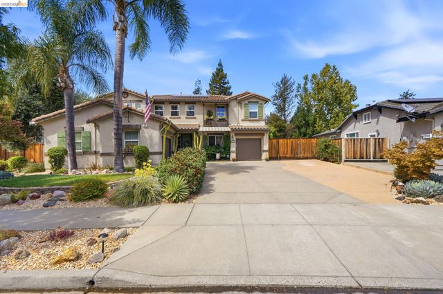 325 San Marino Ln, Brentwood, CA 94513