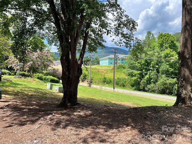 160 Whitney Boulevard 35, Lake Lure, NC 28746