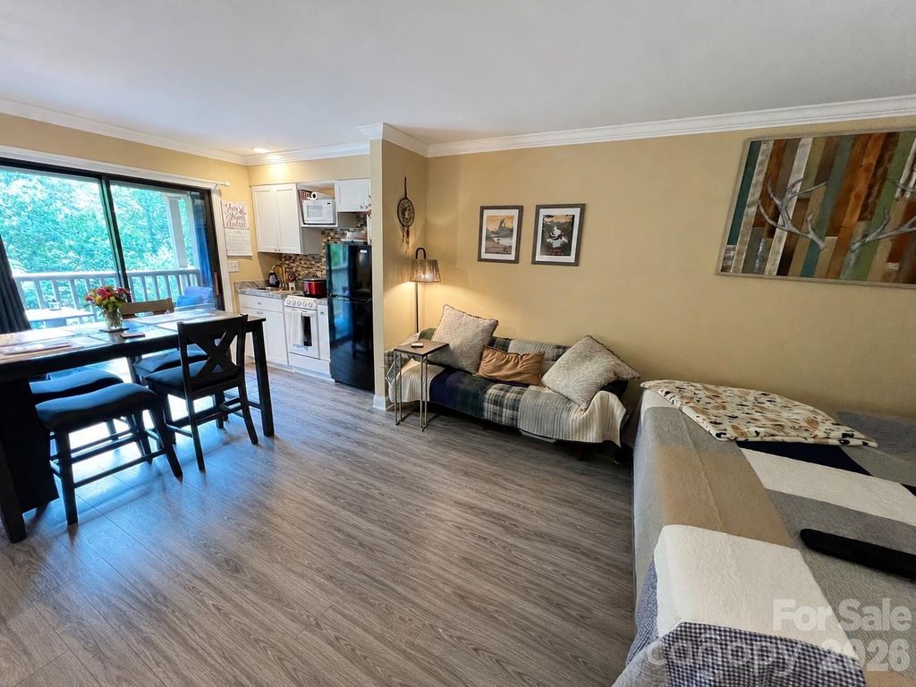 160 Whitney Boulevard 35, Lake Lure, NC 28746