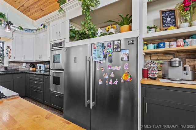 2451 E End, Madill, OK 73446