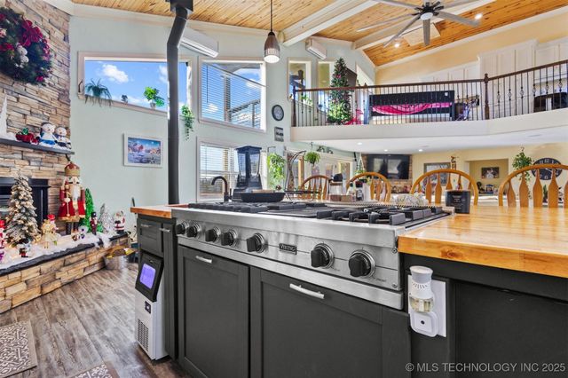 2451 E End, Madill, OK 73446