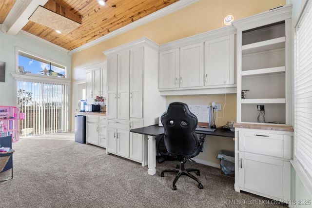 2451 E End, Madill, OK 73446