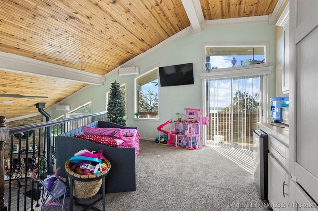 2451 E End, Madill, OK 73446