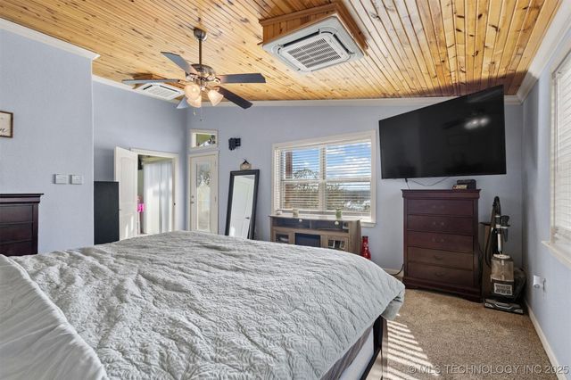 2451 E End, Madill, OK 73446