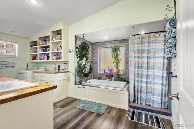 2451 E End, Madill, OK 73446