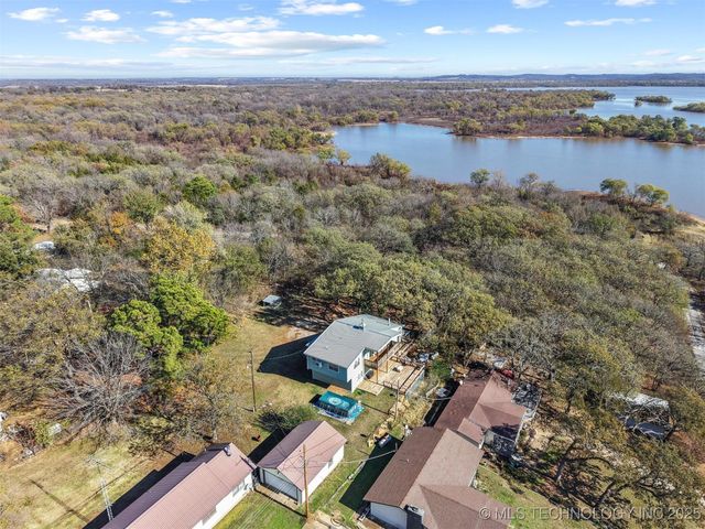 2451 E End, Madill, OK 73446