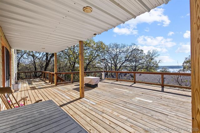 2451 E End, Madill, OK 73446