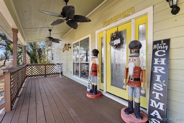 2451 E End, Madill, OK 73446