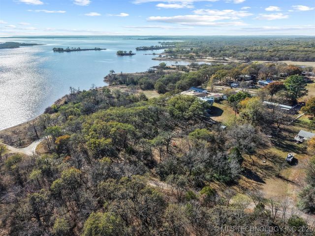 2451 E End, Madill, OK 73446