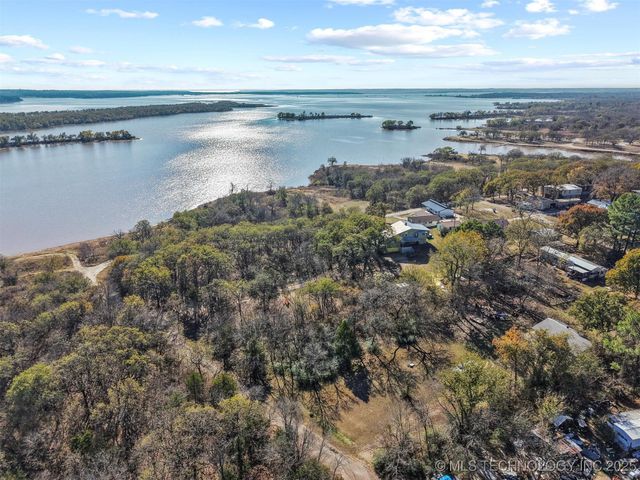 2451 E End, Madill, OK 73446