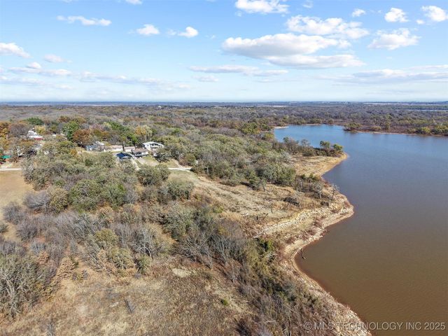 2451 E End, Madill, OK 73446