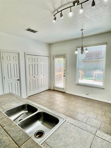 2419 Allred DR A, Austin, TX 78748