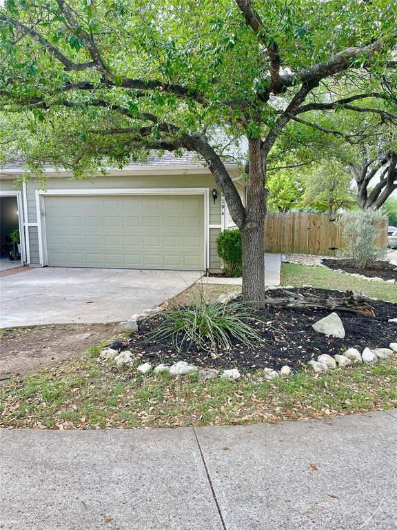 2419 Allred DR A, Austin, TX 78748