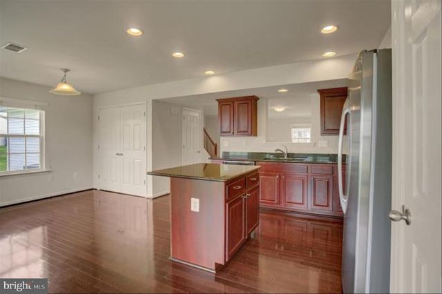 8 ROMANCE LN, Chambersburg, PA 17202