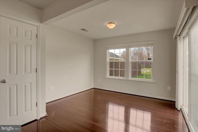 8 ROMANCE LN, Chambersburg, PA 17202