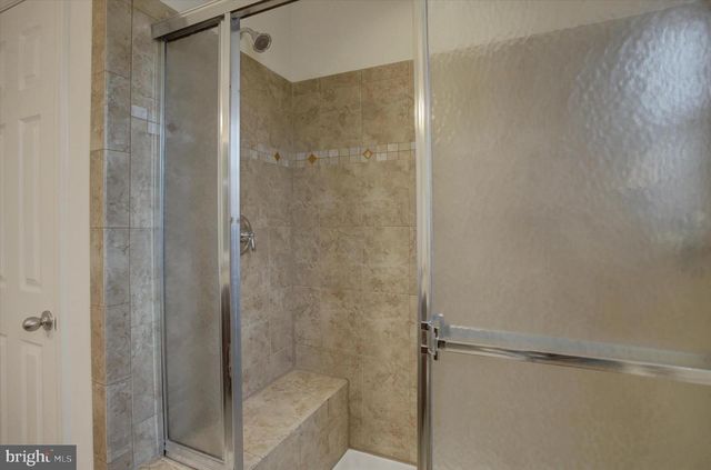 8 ROMANCE LN, Chambersburg, PA 17202