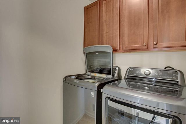 8 ROMANCE LN, Chambersburg, PA 17202