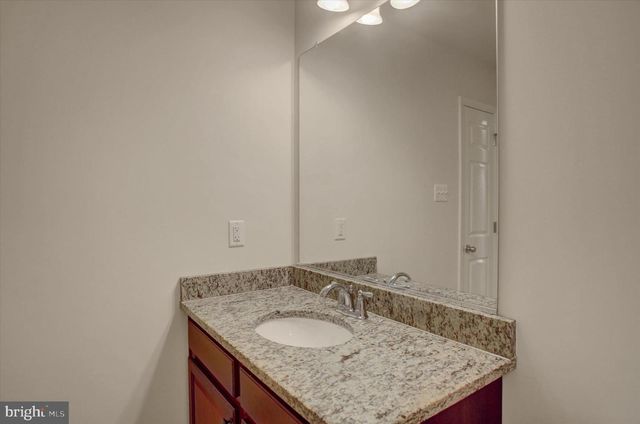 8 ROMANCE LN, Chambersburg, PA 17202