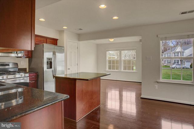 8 ROMANCE LN, Chambersburg, PA 17202