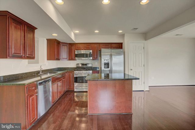 8 ROMANCE LN, Chambersburg, PA 17202