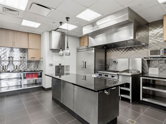 98 San Jacinto BLVD 2404, Austin, TX 78701