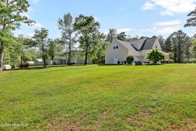 353 Washington Acres Road, Hampstead, NC 28443
