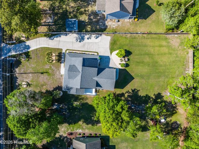 353 Washington Acres Road, Hampstead, NC 28443