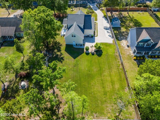 353 Washington Acres Road, Hampstead, NC 28443