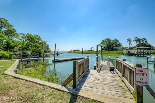 353 Washington Acres Road, Hampstead, NC 28443