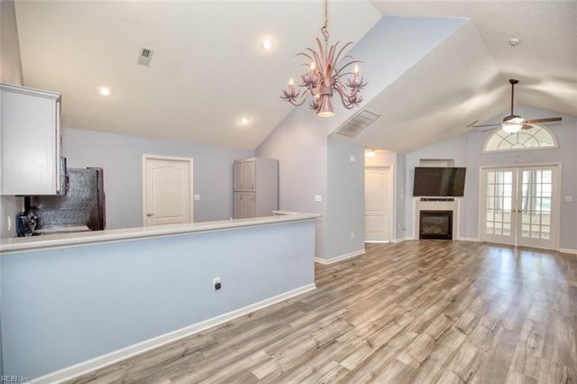 510 Tabb Smith TRL, Yorktown, VA 23693