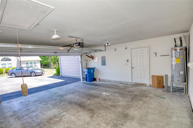 510 Tabb Smith TRL, Yorktown, VA 23693